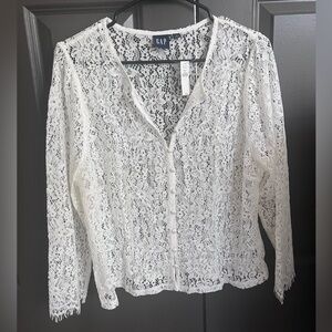 Gap lace top